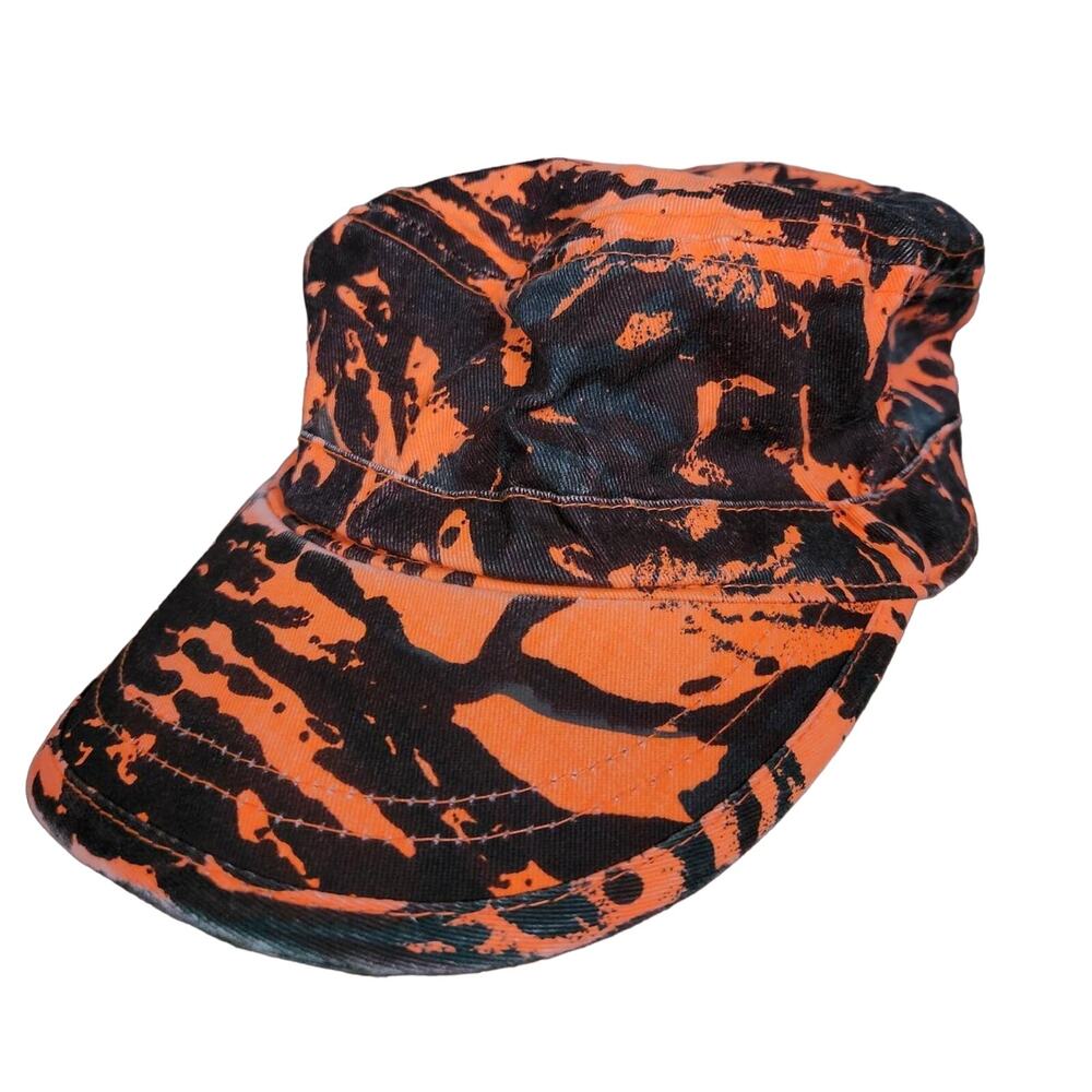 ORANGE FAHRENHEIT CAMO HAT HUNTING GORPCORE OUTDOORS WINTER NATURE